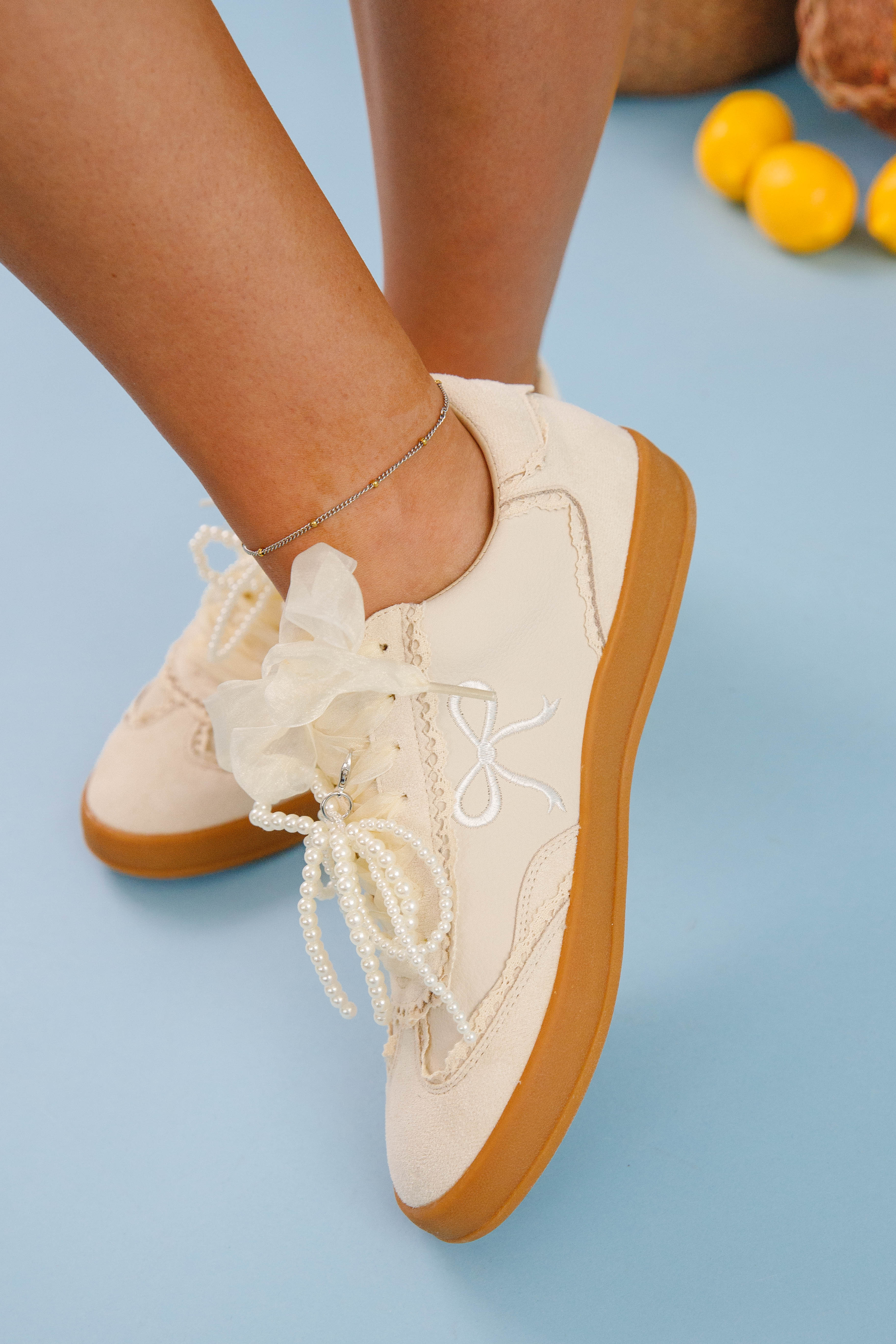 RESTOCK: Mel Bow Sneakers - Image 3