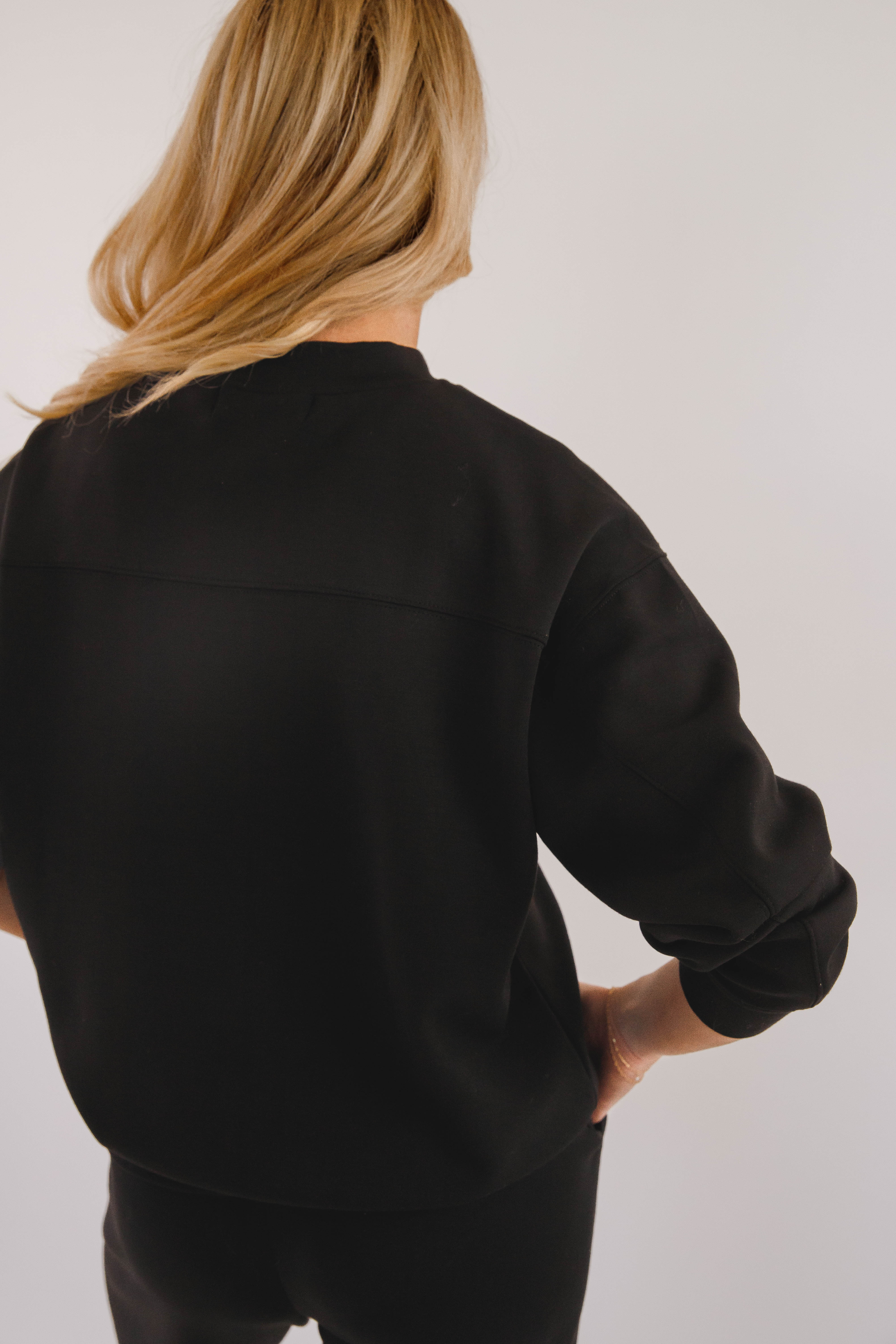 Gathering Miles Pullover-Black - Image 7